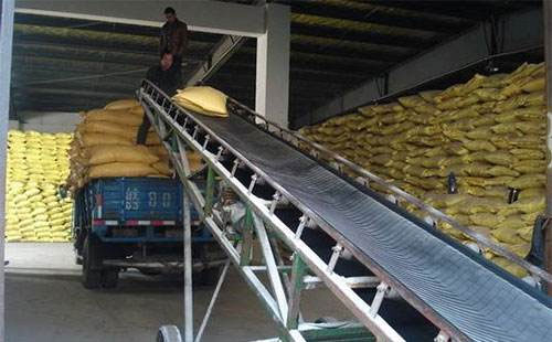 �ķʺ������錢�S�������\�У��ʃr��?q��)����F(xi��n)С�����{(di��o)