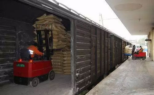 ��������R�φ��ӣ������Ƿ���^�m�_�پGɫͨ�����\�������Y��